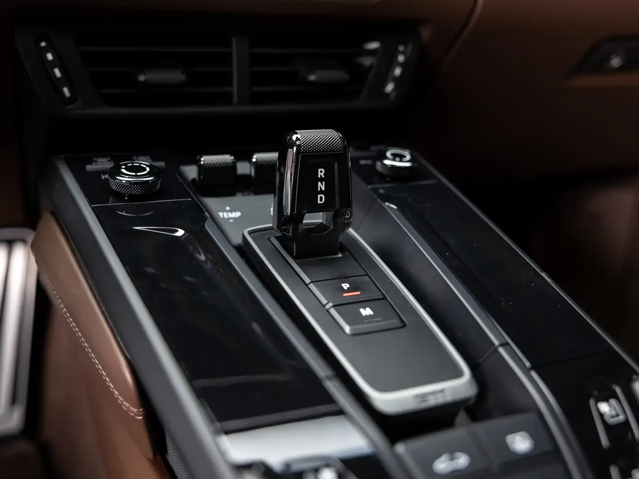 Porsche 911 - Image 20
