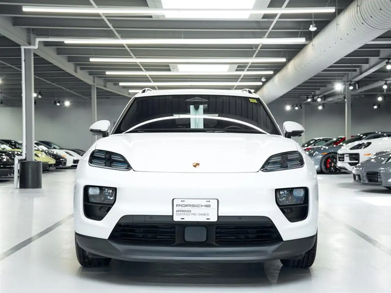 Porsche Macan - Image 2