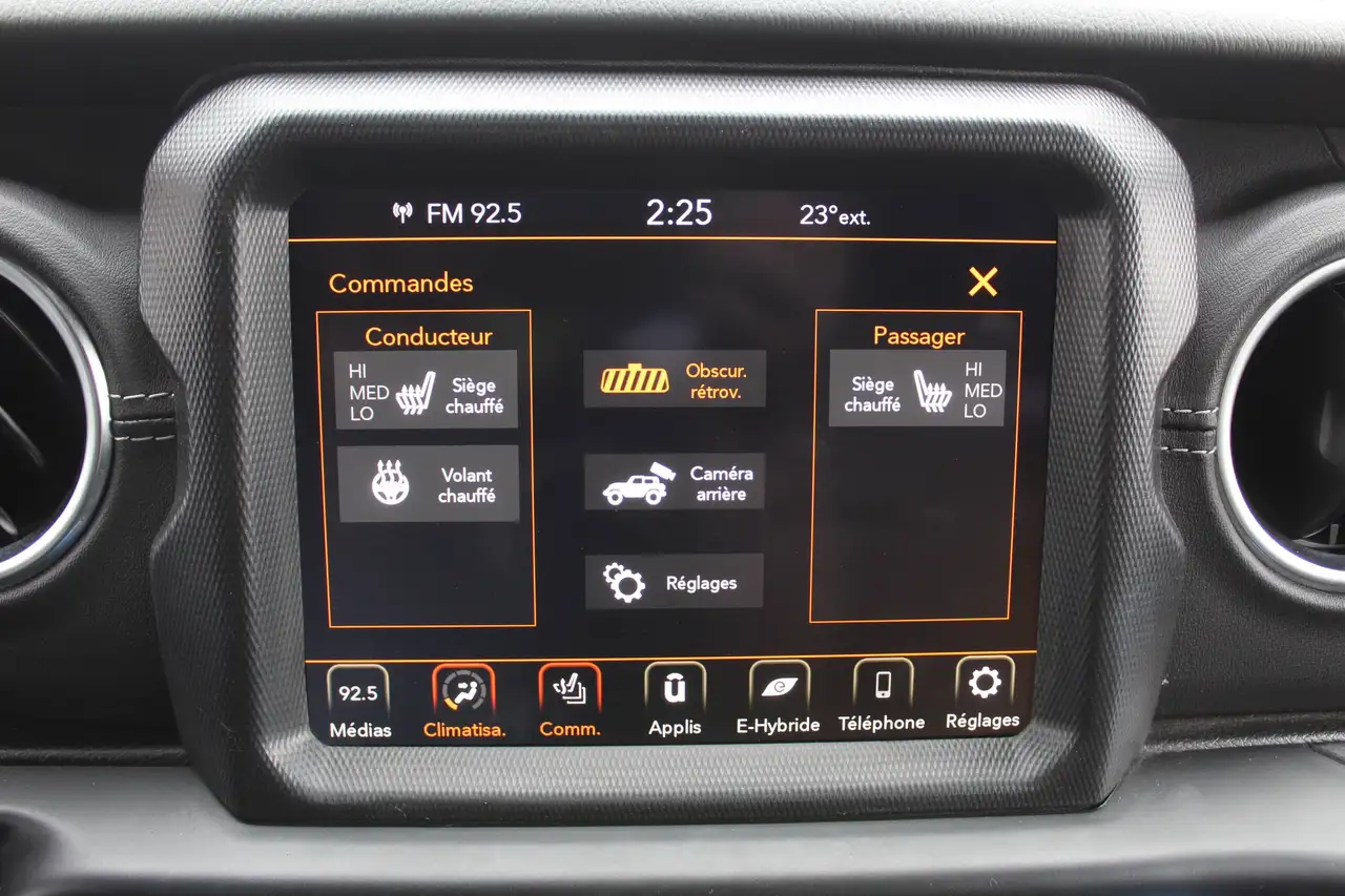 Jeep Wrangler - Image 24