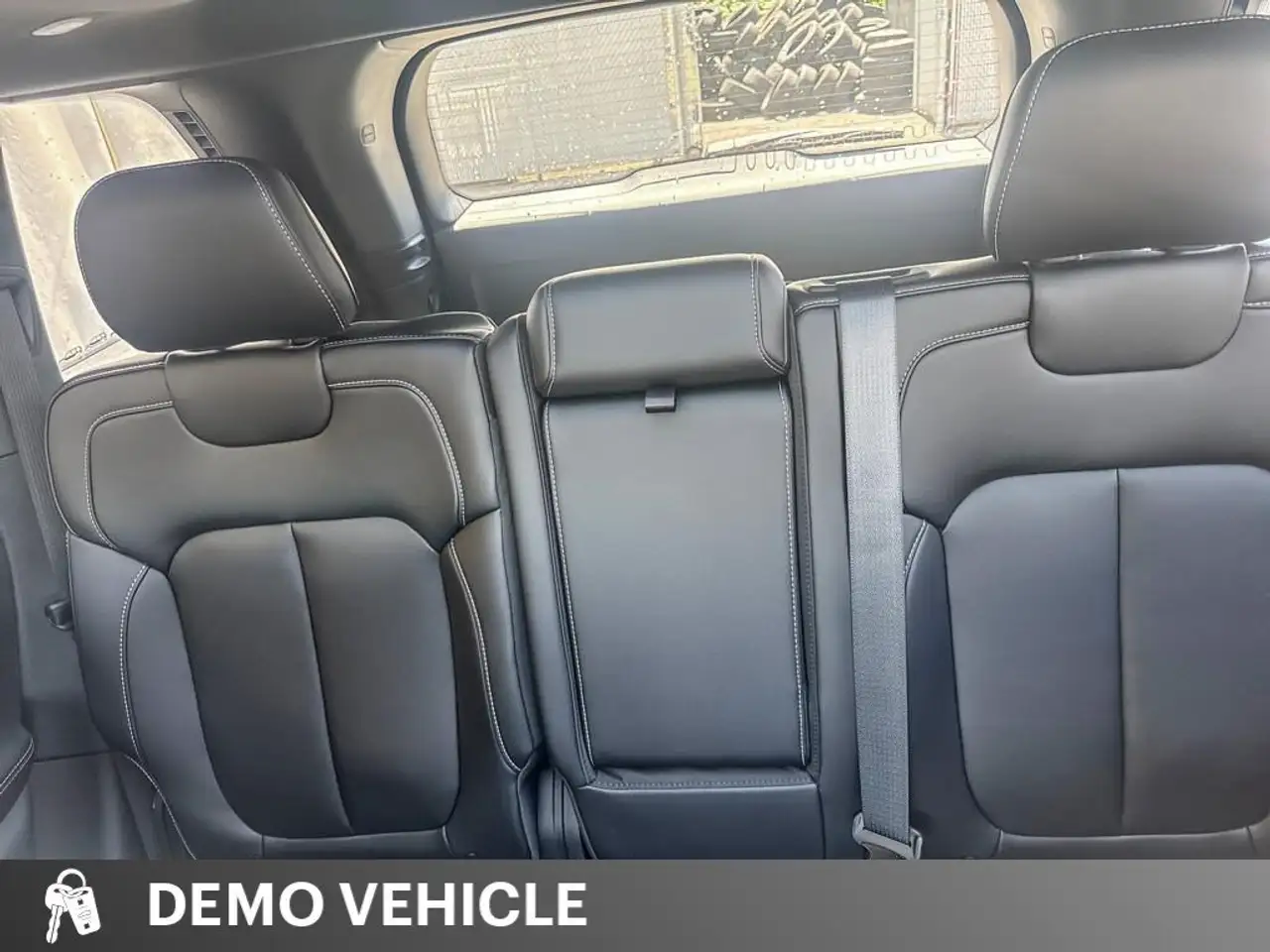 Jeep Grand Cherokee - Image 20