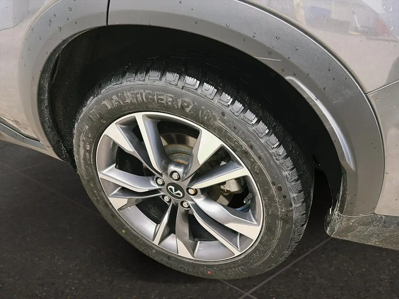 Infiniti QX60 - Image 10