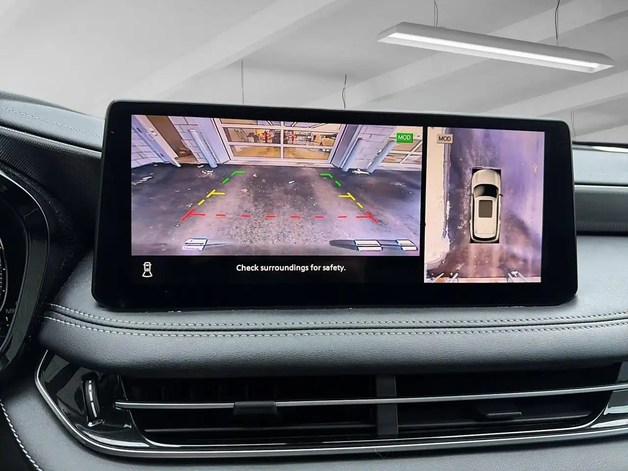 Infiniti QX60 - Image 23
