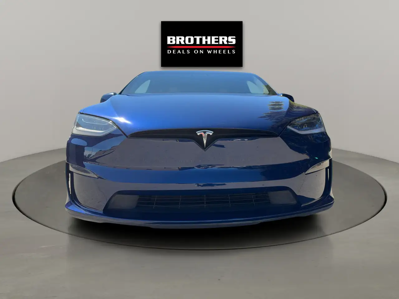 Tesla Model X - Image 2