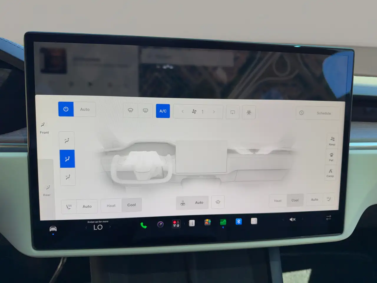 Tesla Model X - Image 16