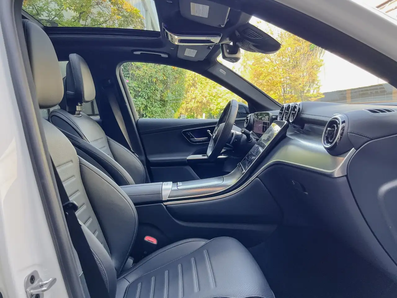 Mercedes-Benz GLC - Image 16