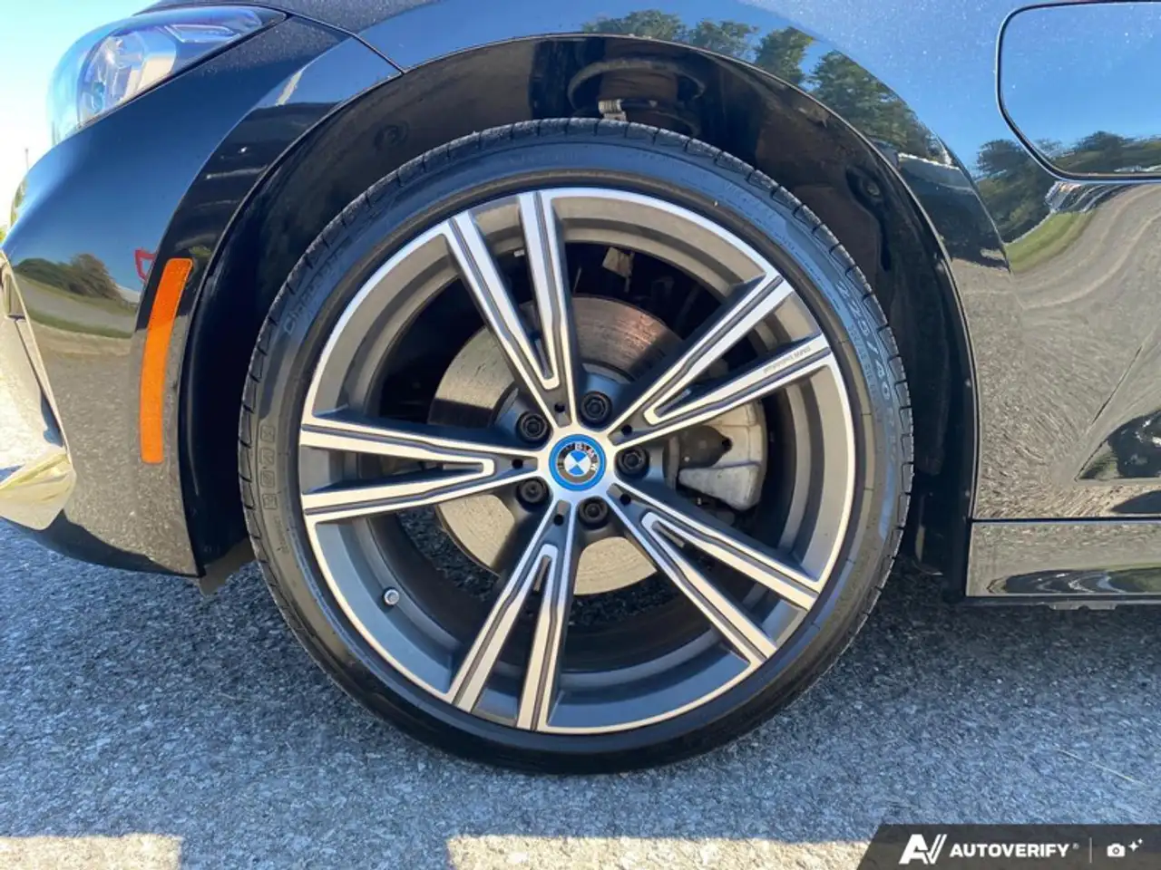 BMW 3 Series - Image 9