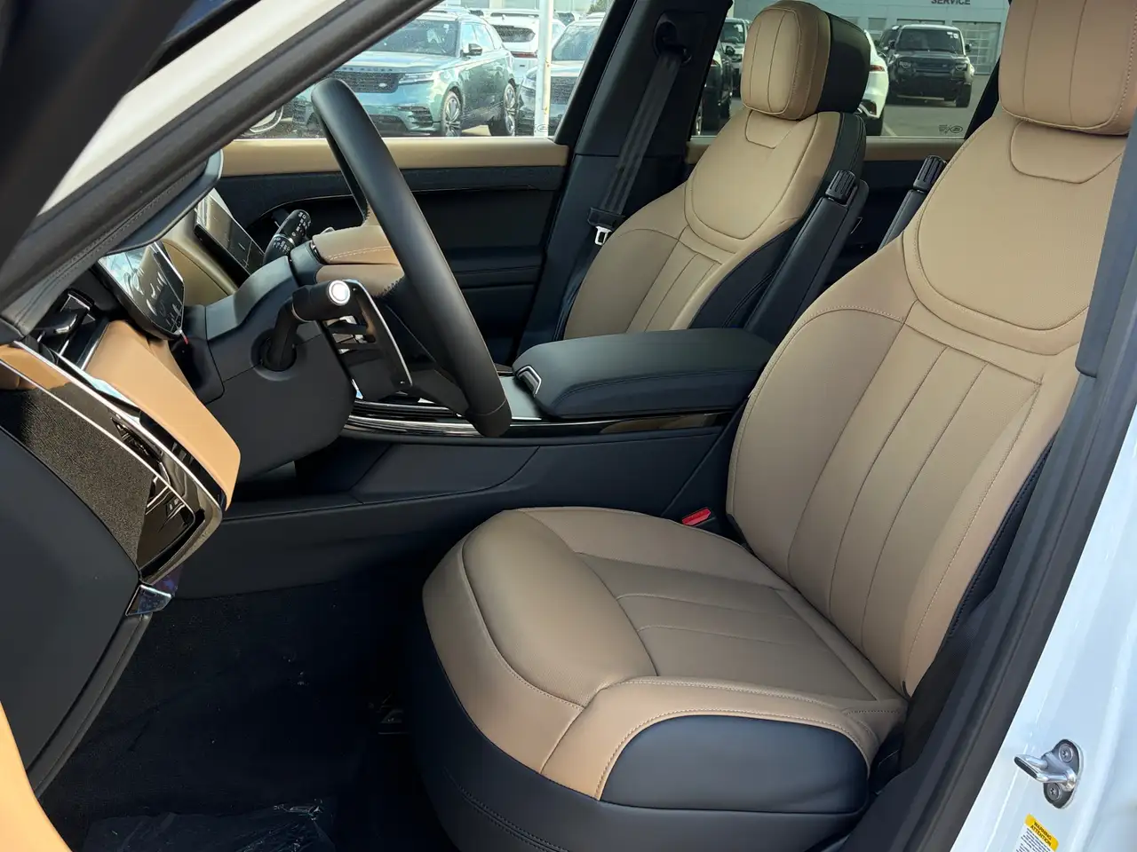 Land Rover Range Rover Sport - Image 13