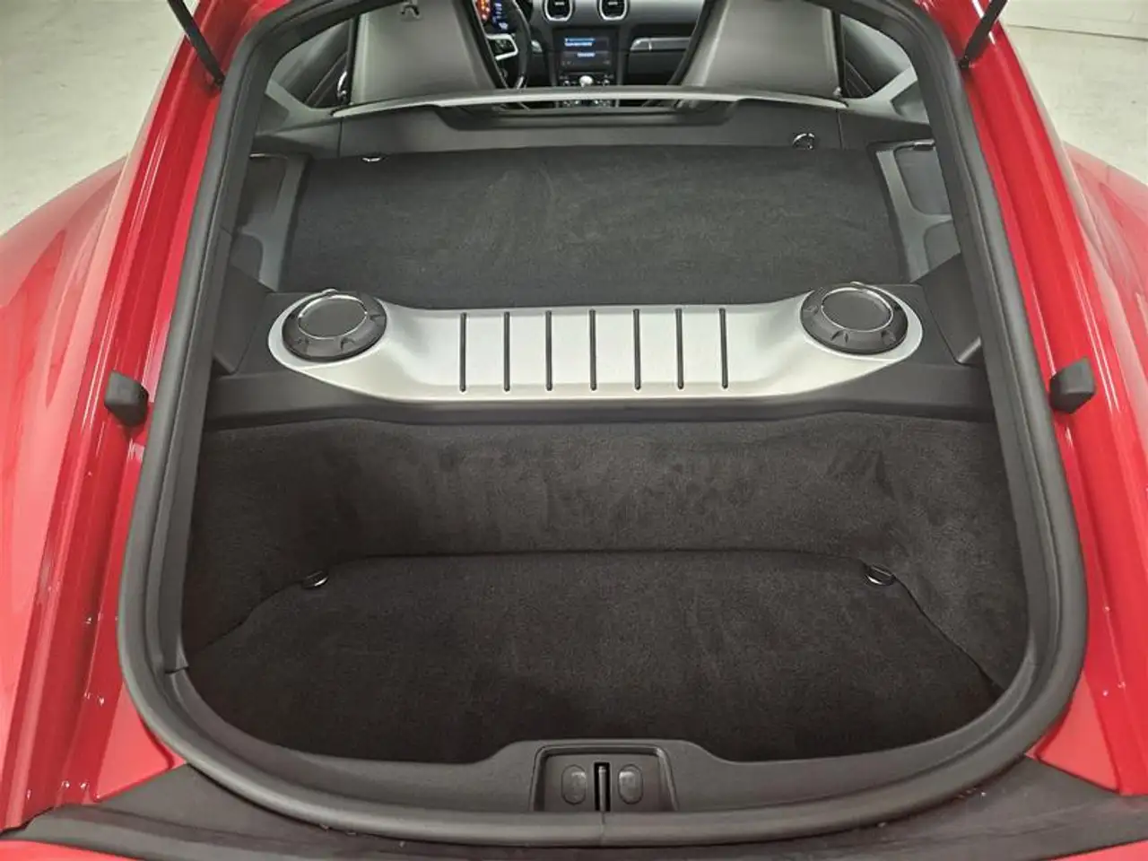 Porsche 718 Cayman - Image 15