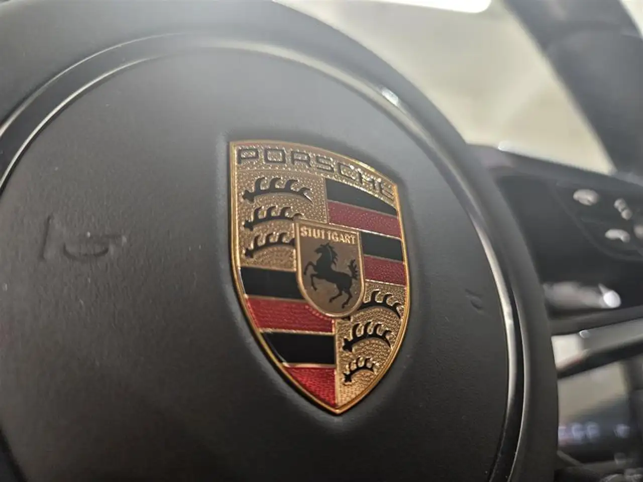 Porsche 718 Cayman - Image 23