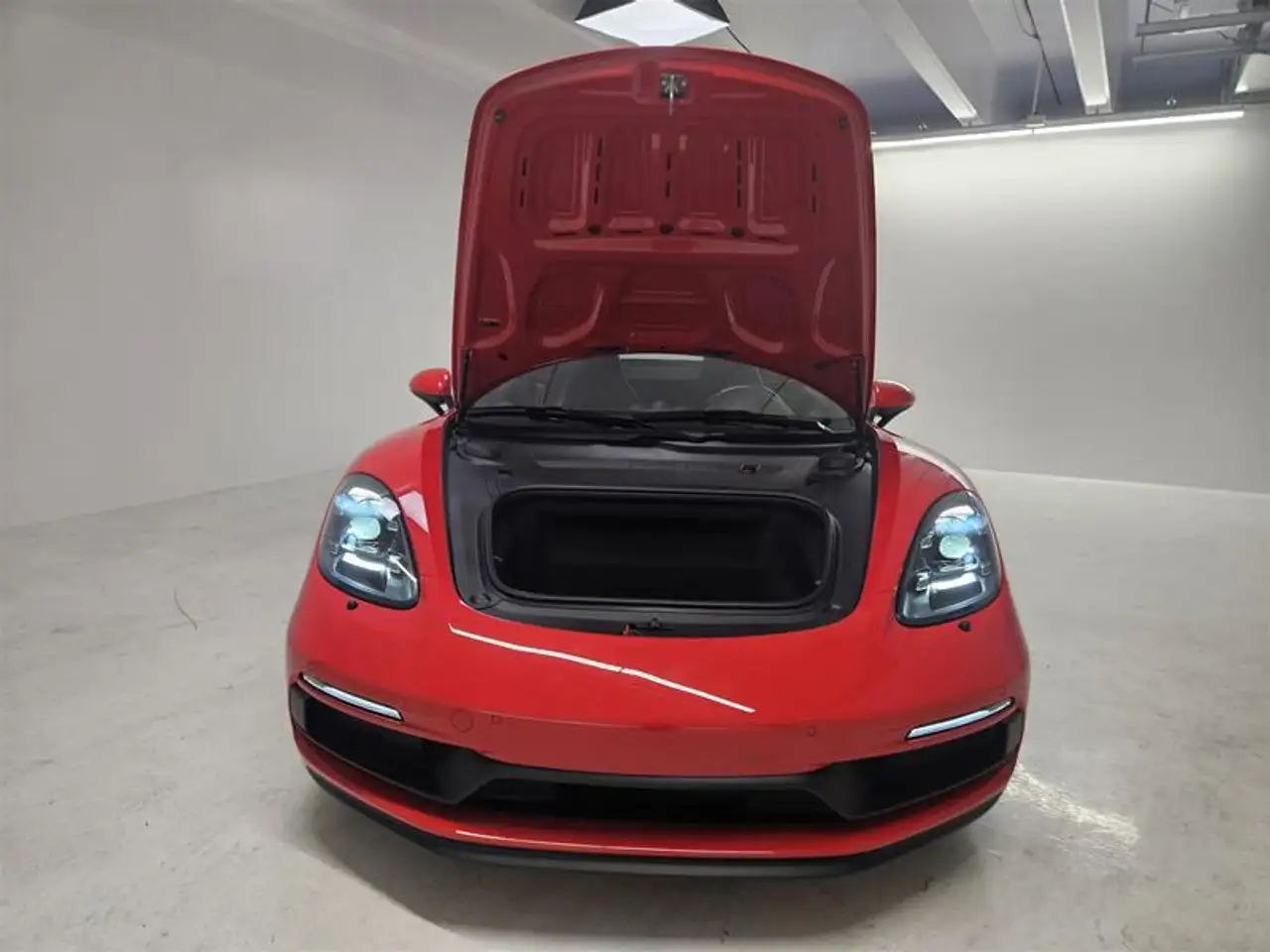 Porsche 718 Cayman - Image 12