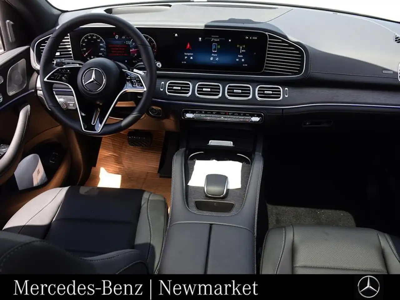 Mercedes-Benz GLE - Image 17