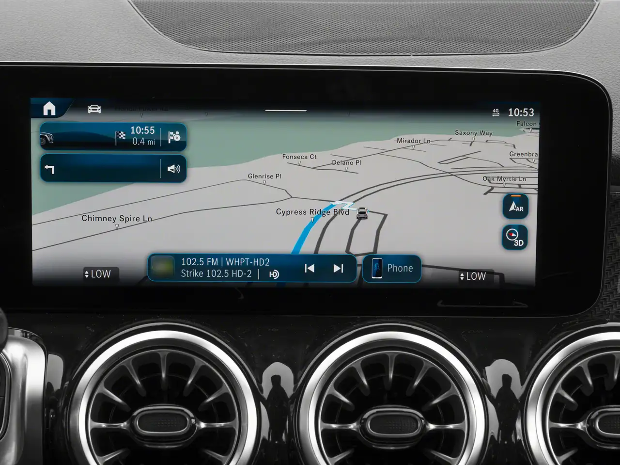 Mercedes-Benz GLB - Image 12