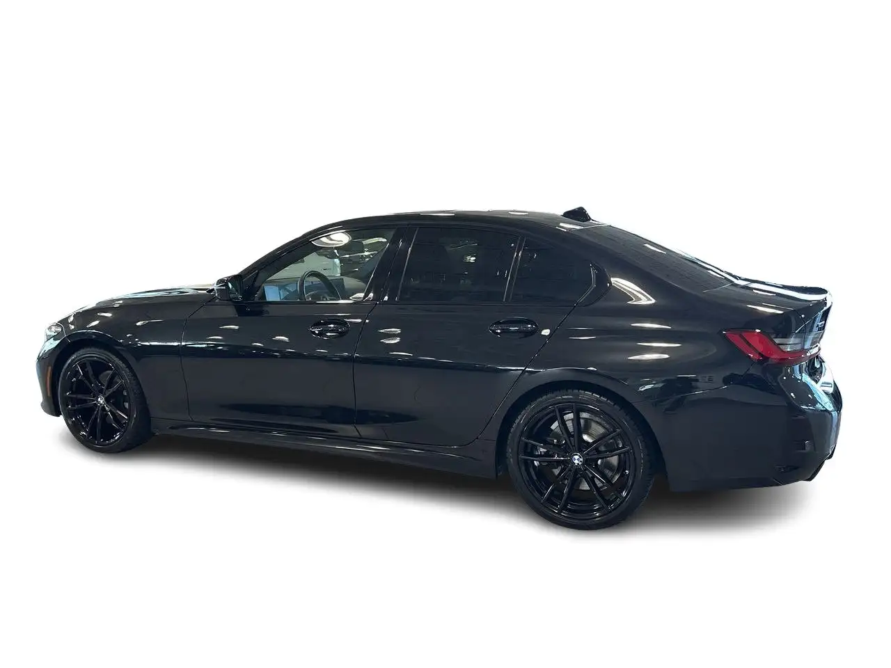 BMW 3 Series - Image 9