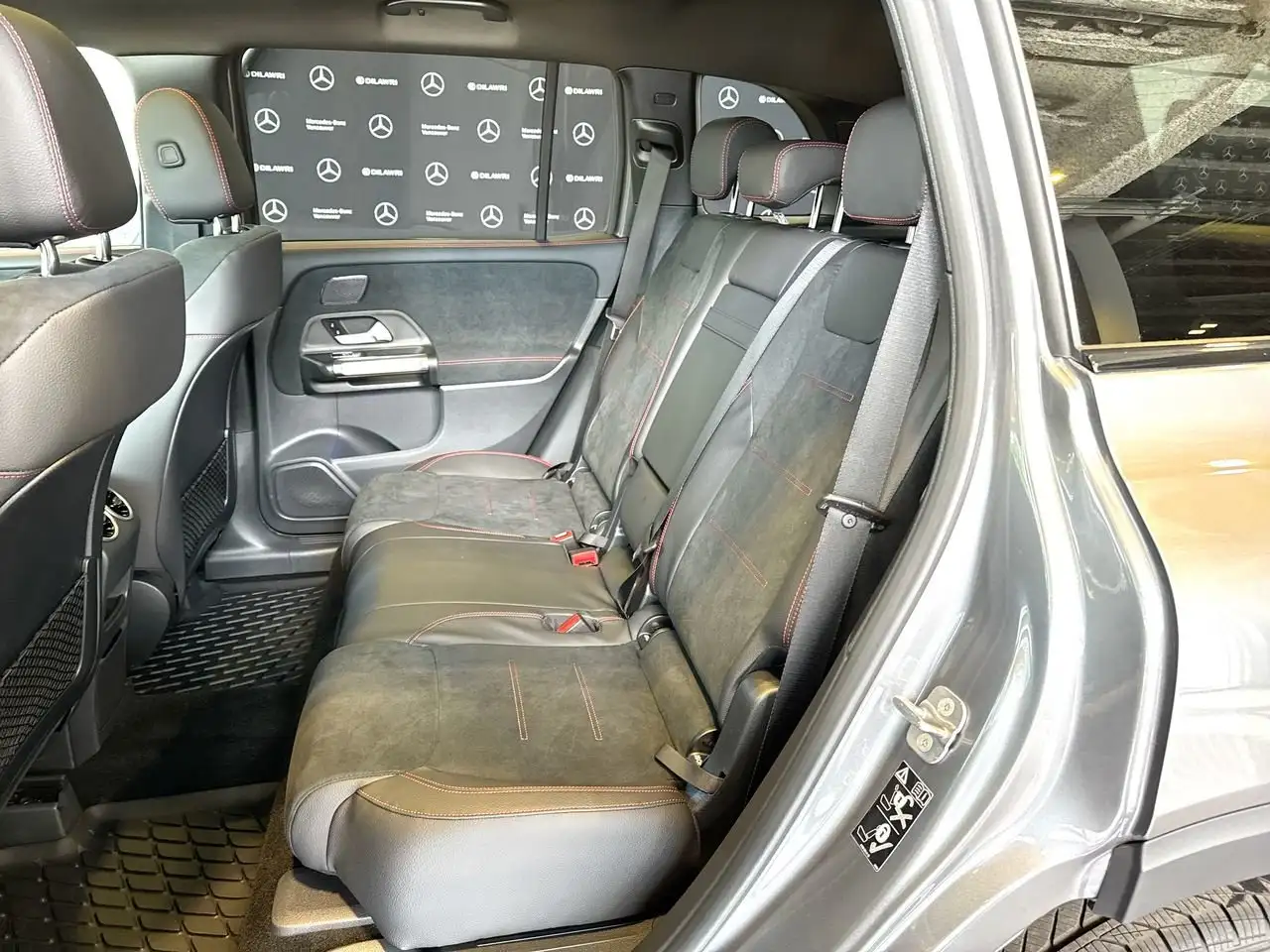 Mercedes-Benz GLB - Image 27