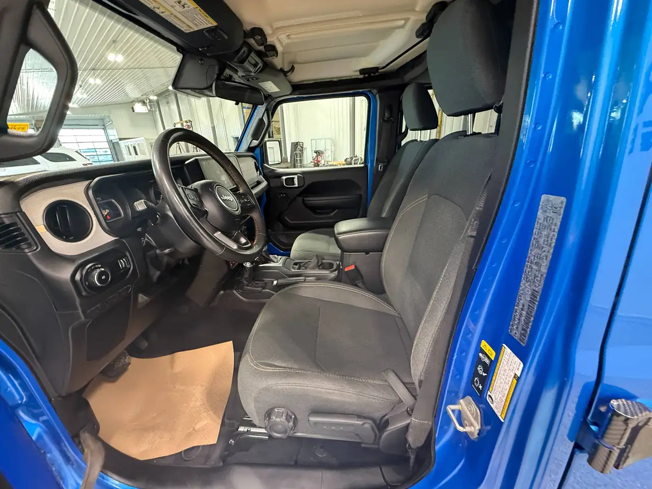 Jeep Wrangler - Image 9