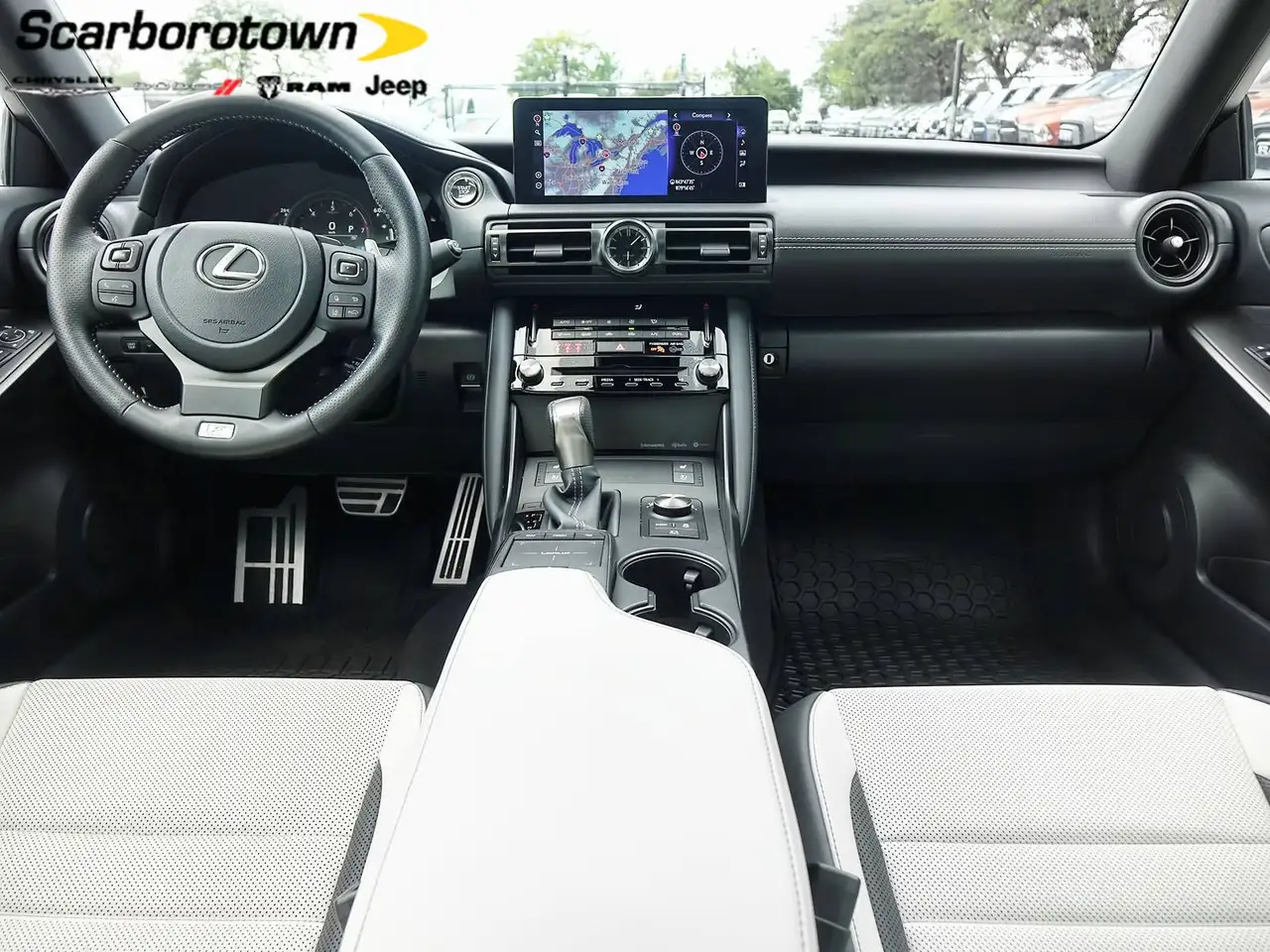 Lexus IS - Image 3