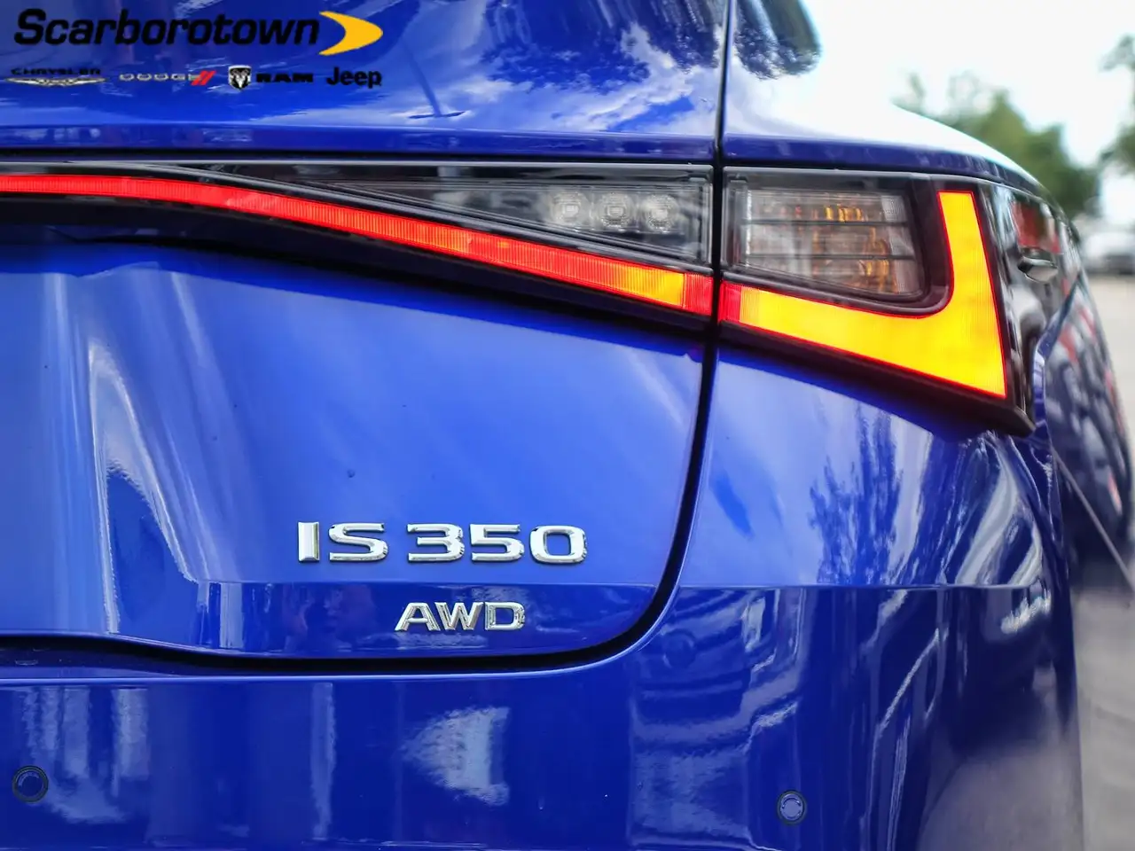 Lexus IS - Image 14