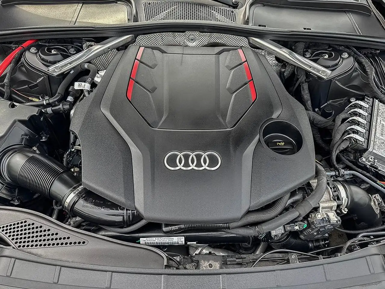 Audi S5 - Image 21