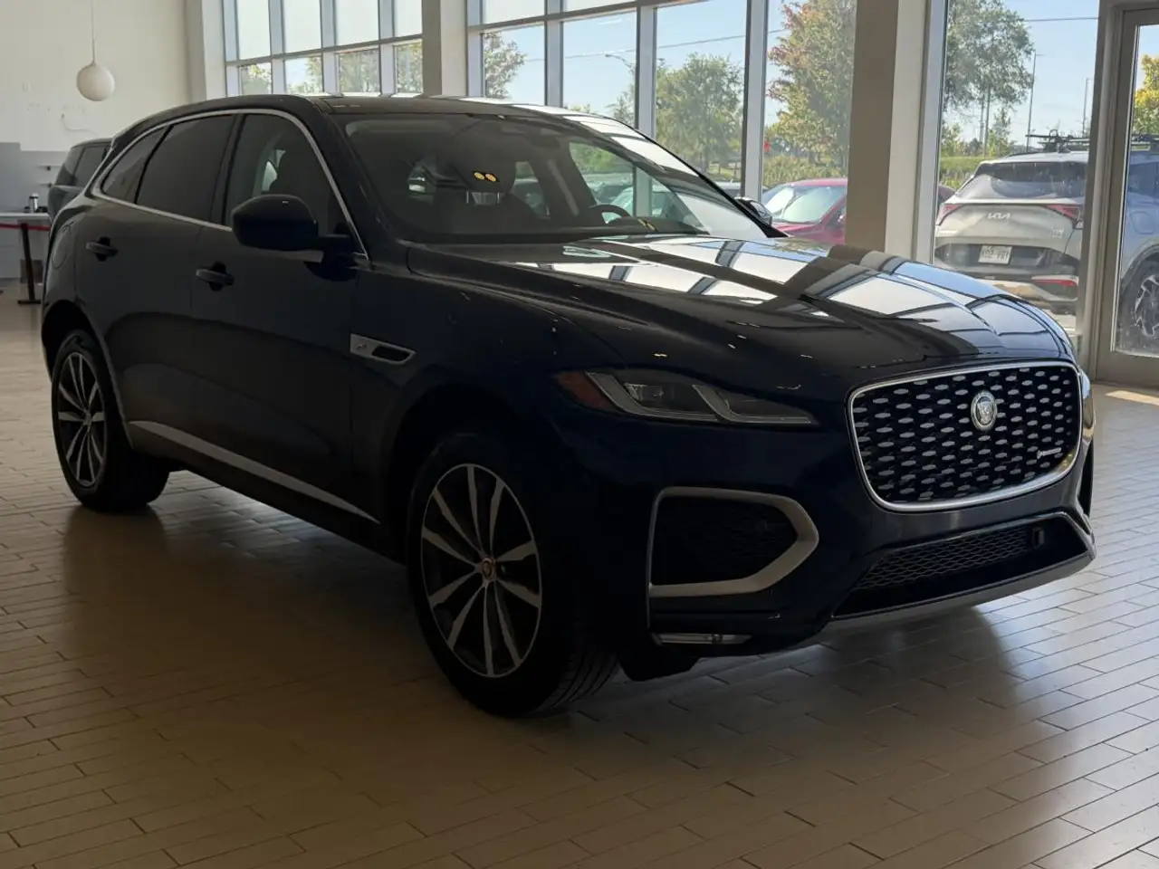 Jaguar F-Pace - Image 3