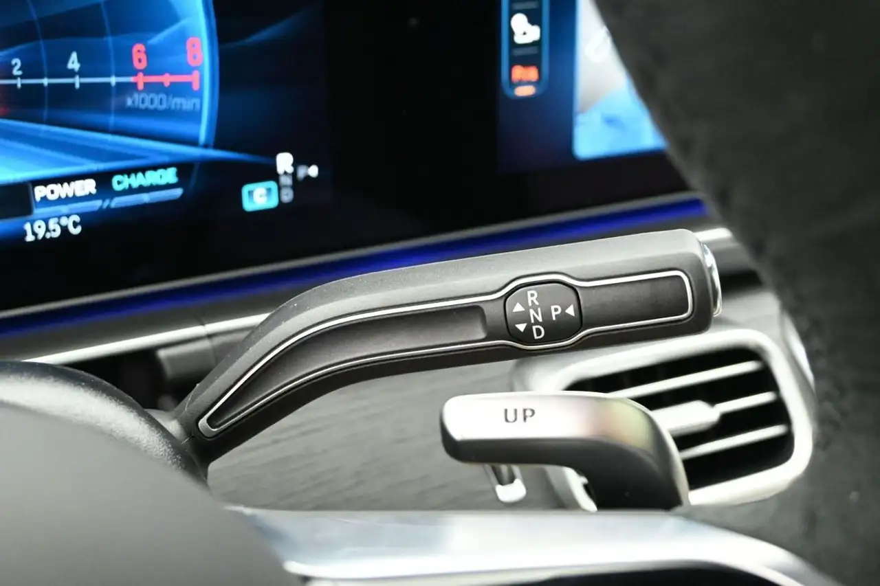 Mercedes-Benz GLE - Image 14