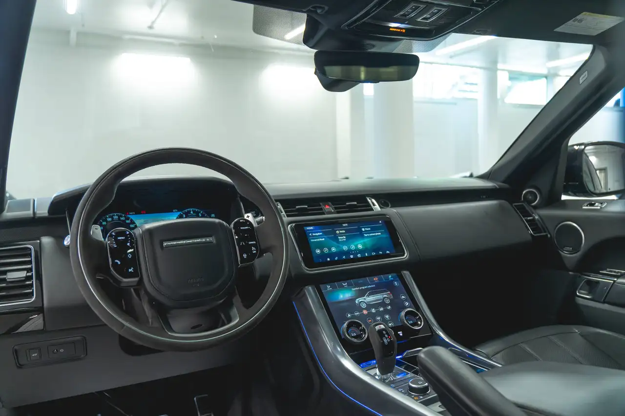 Land Rover Range Rover Sport - Image 10