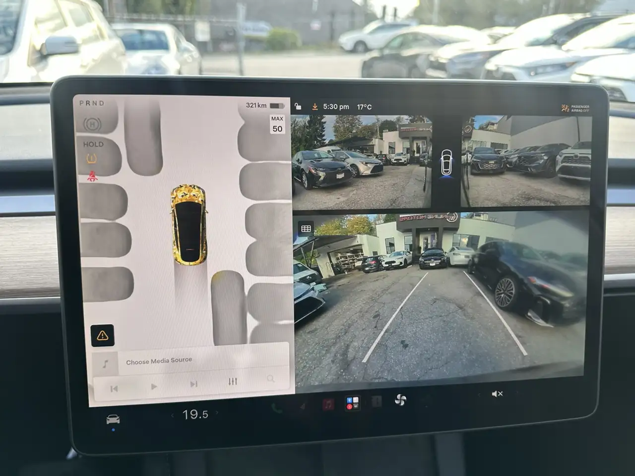 Tesla Model Y - Image 17