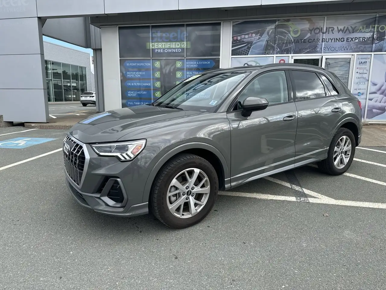 Audi Q3 - Image 5