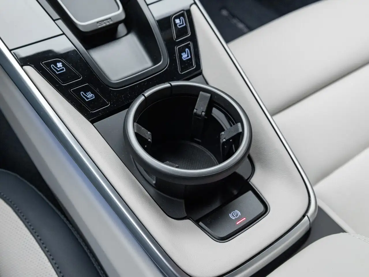 Porsche 911 - Image 27