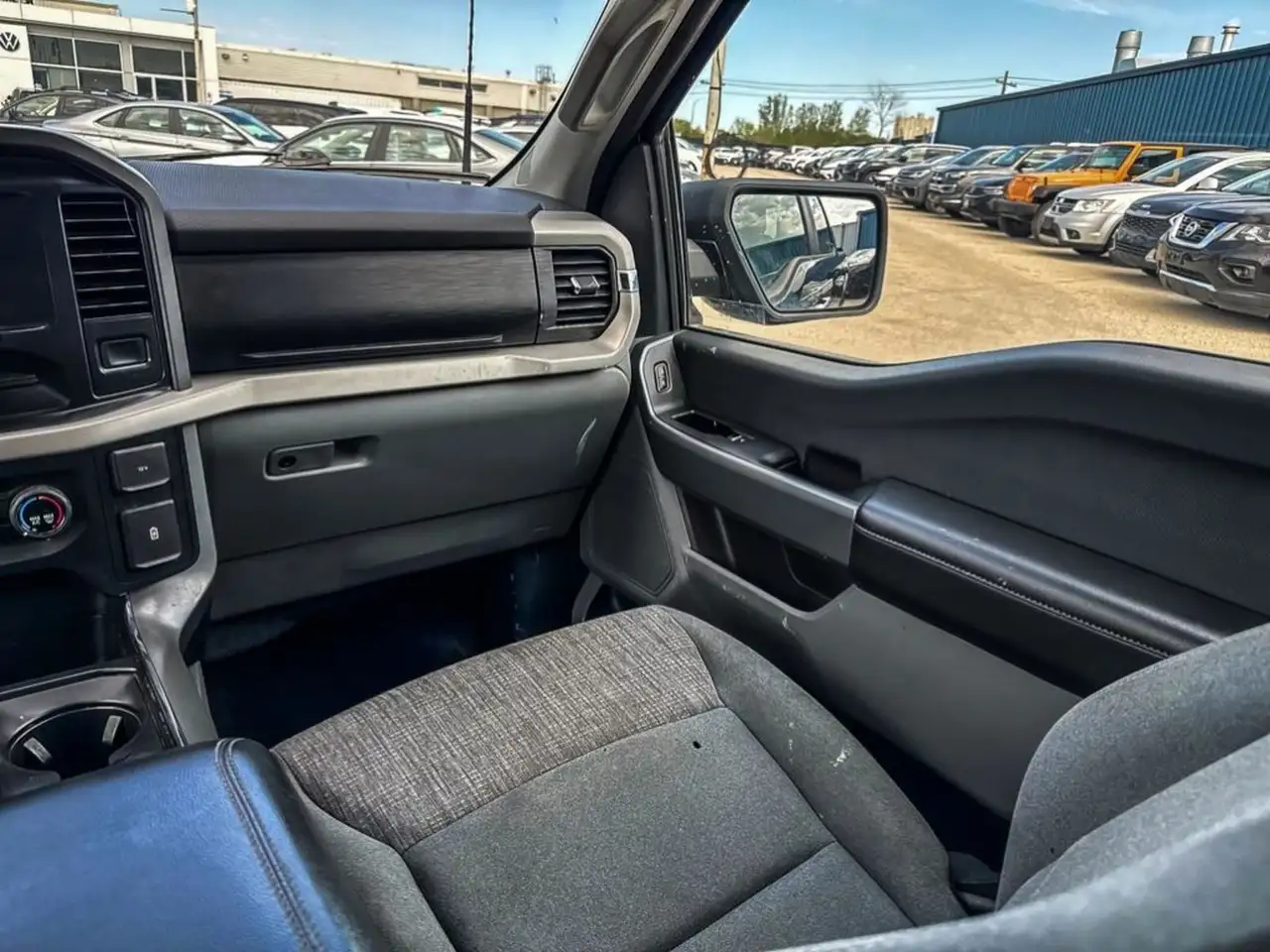 Ford F-150 - Image 23