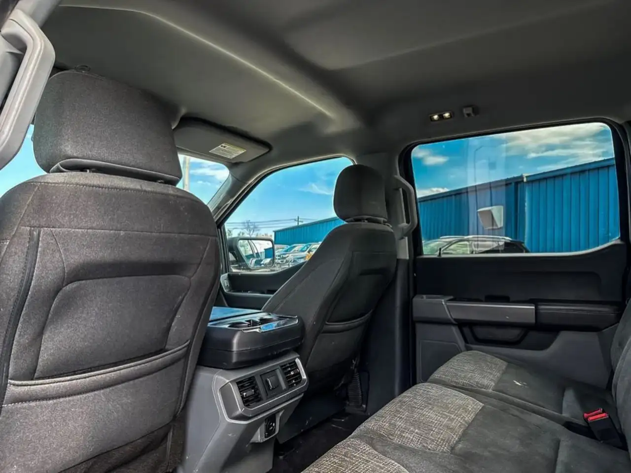 Ford F-150 - Image 21