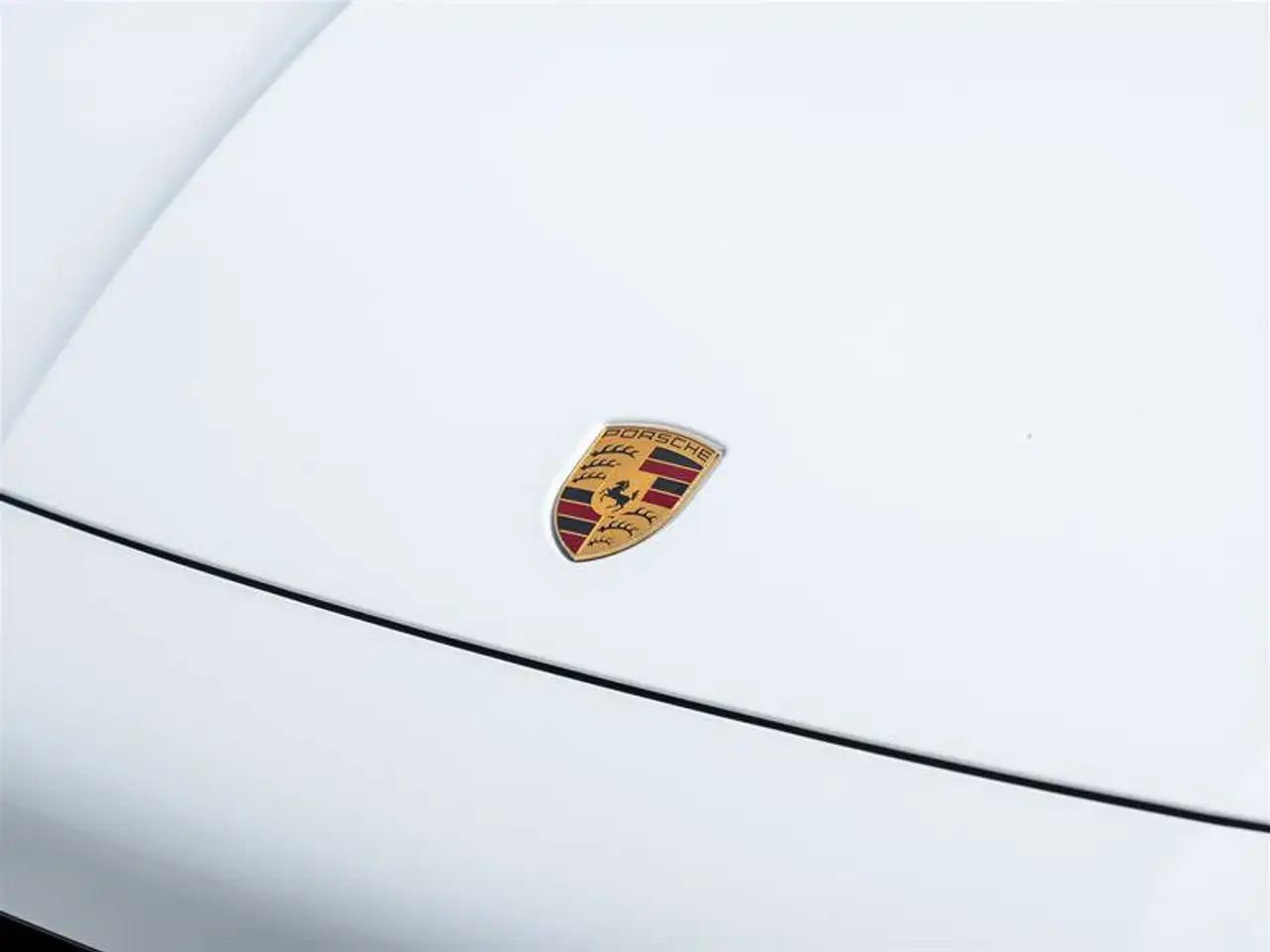 Porsche Cayenne - Image 15