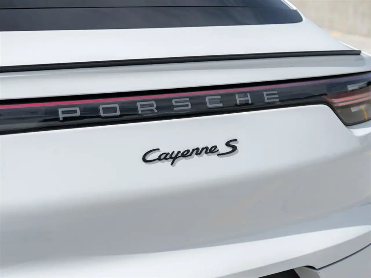 Porsche Cayenne - Image 9