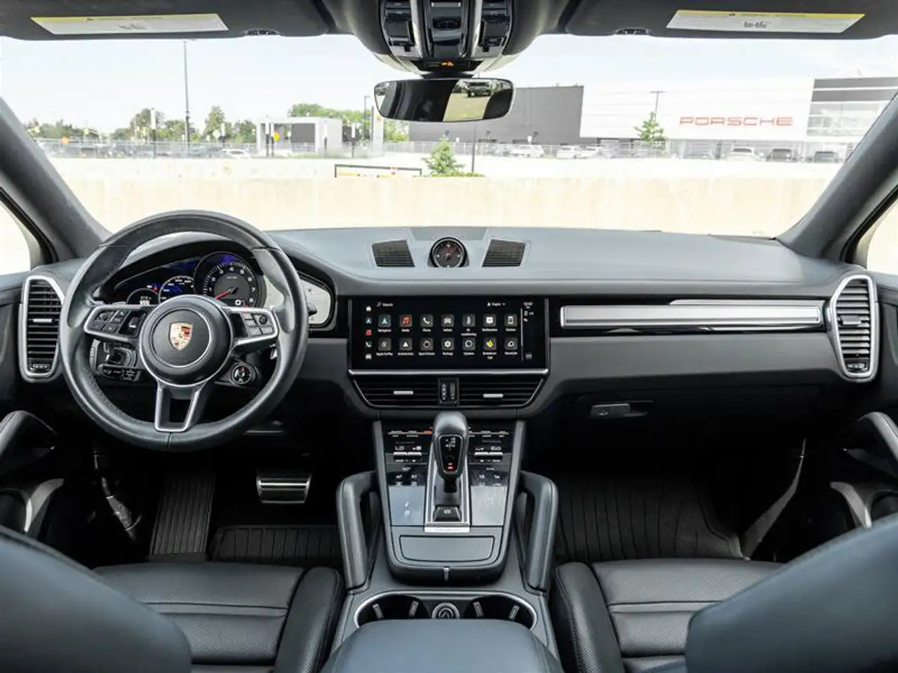 Porsche Cayenne - Image 43