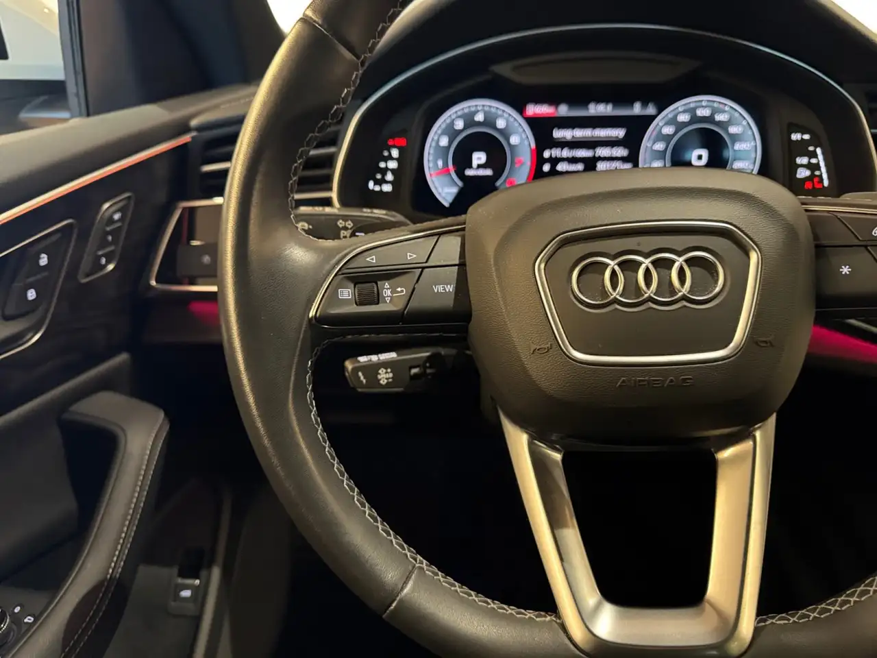 Audi Q8 - Image 14