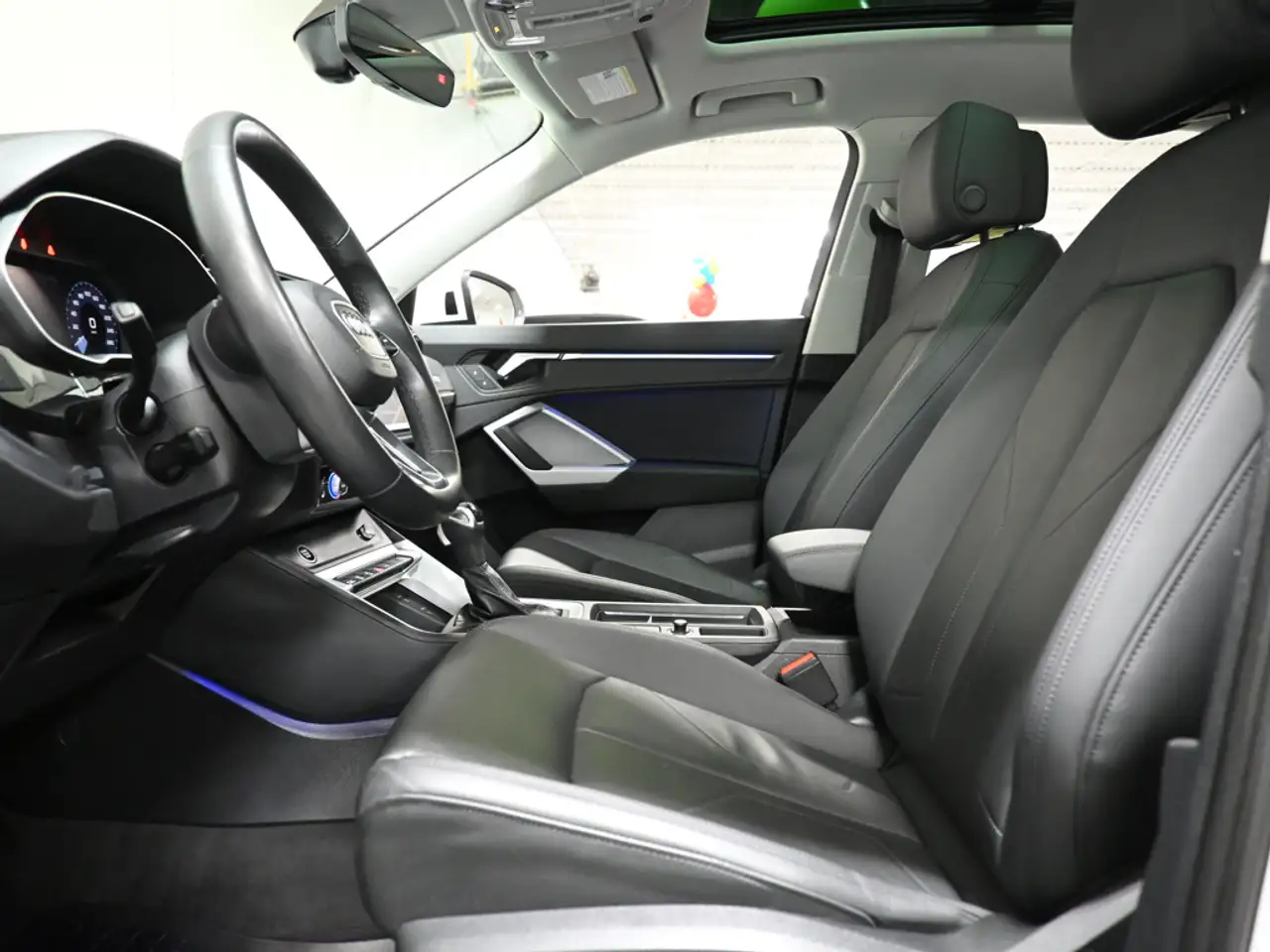 Audi Q3 - Image 23