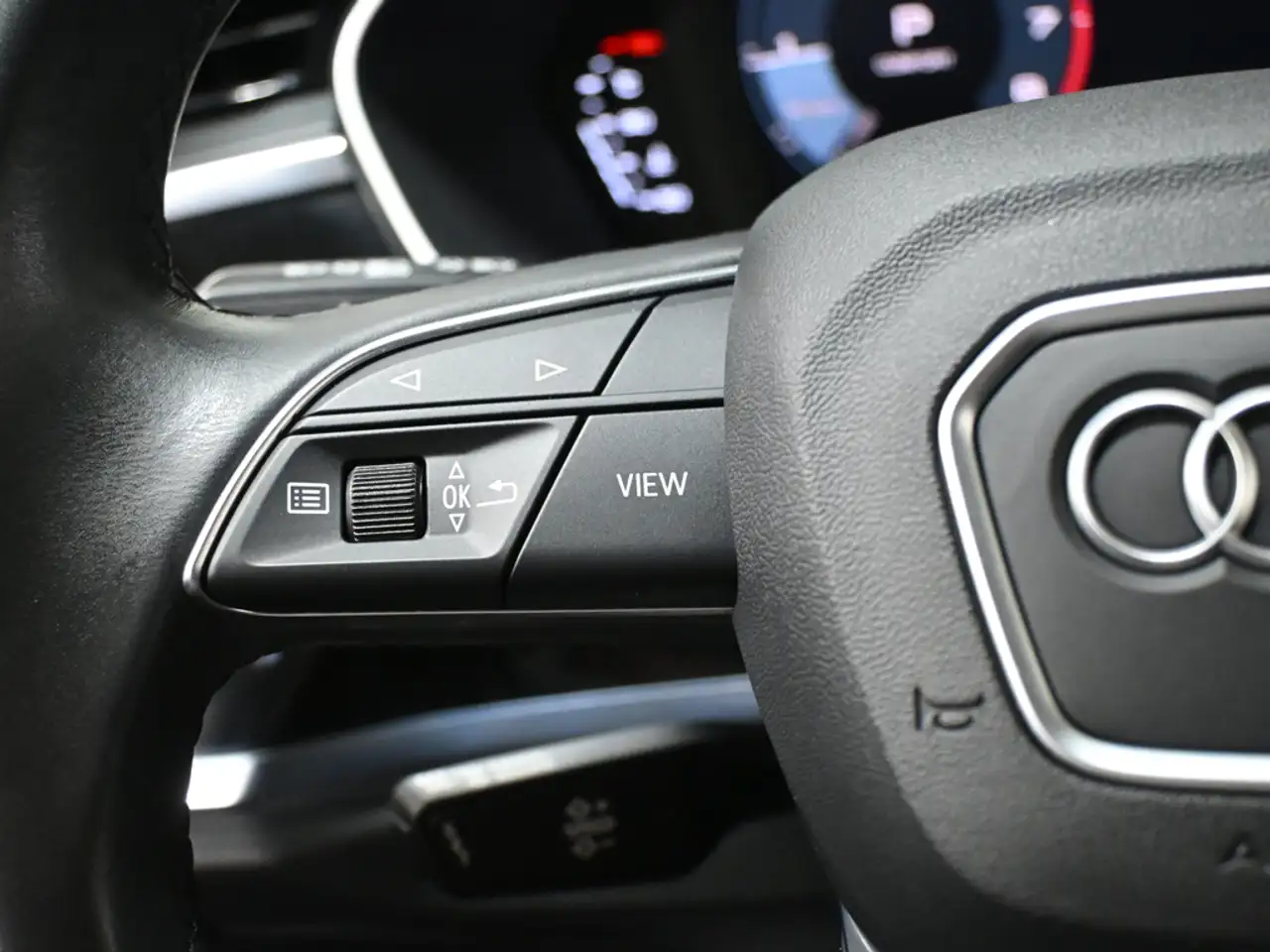Audi Q3 - Image 14