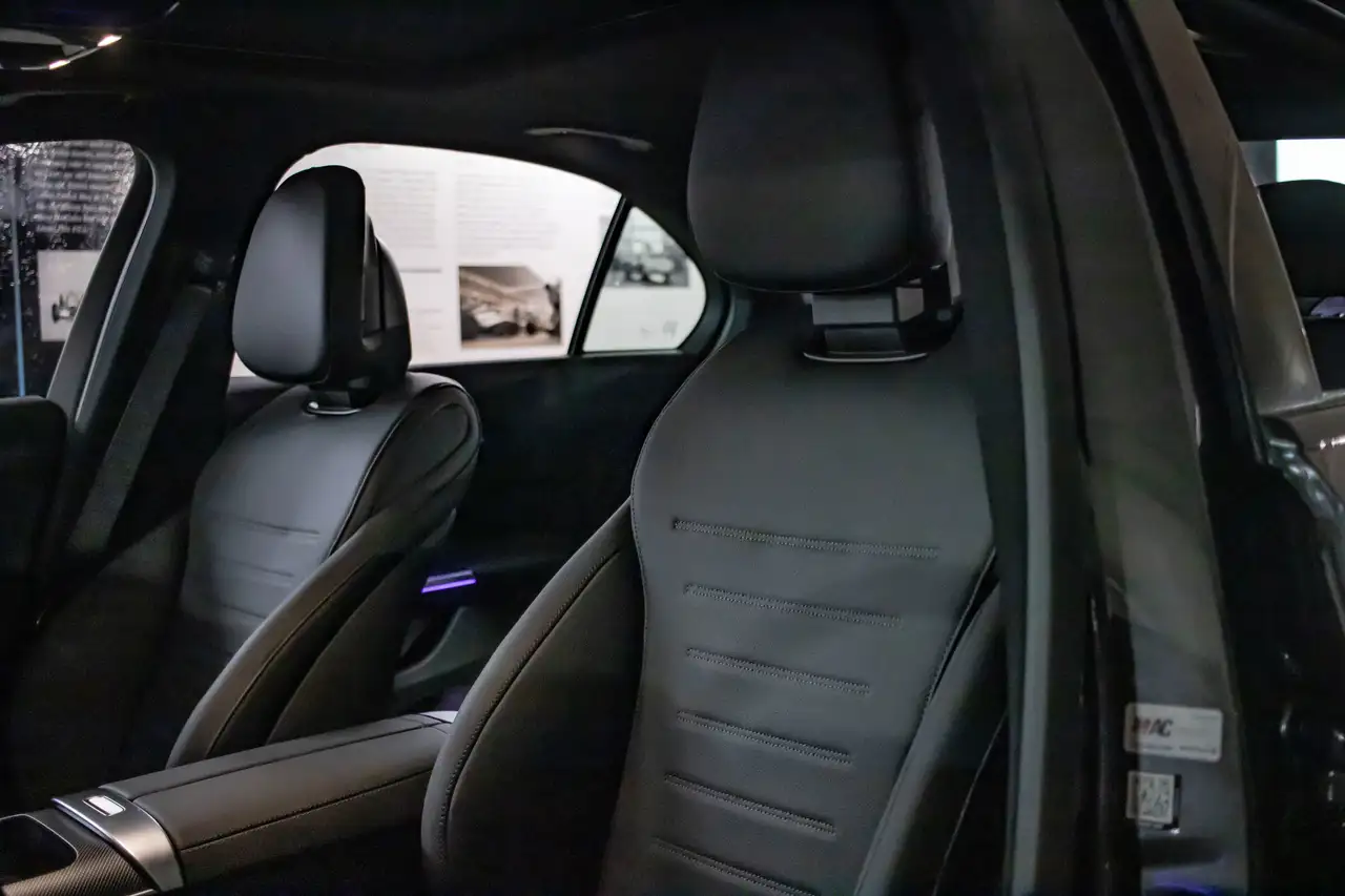 Mercedes-Benz C-Class - Image 14