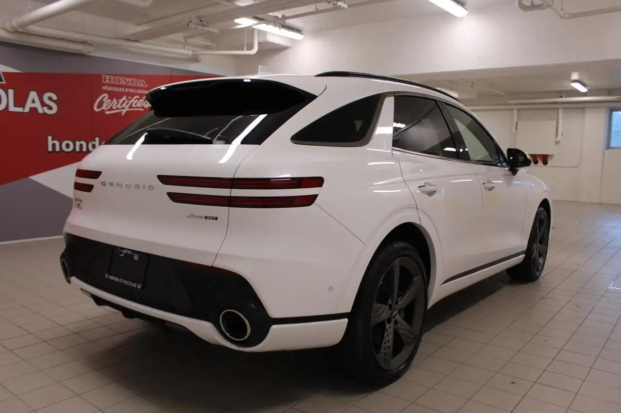 Genesis GV70 - Image 3