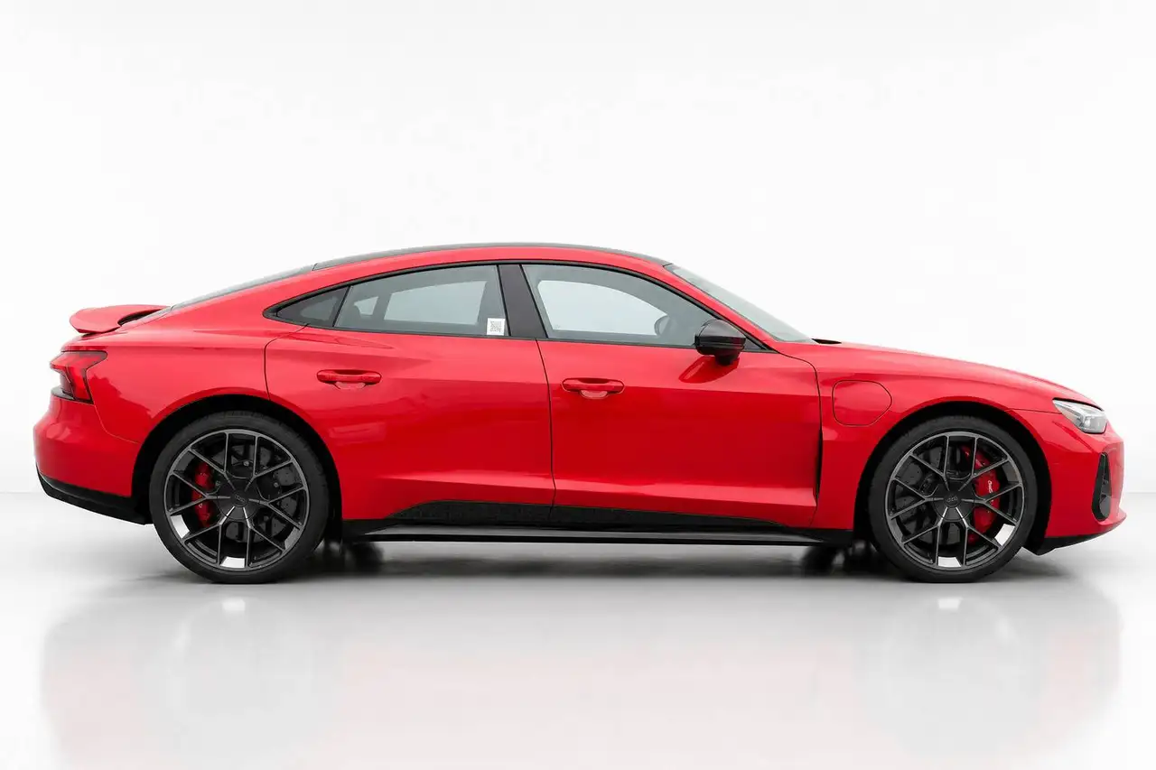 Audi RS e-tron GT - Image 7