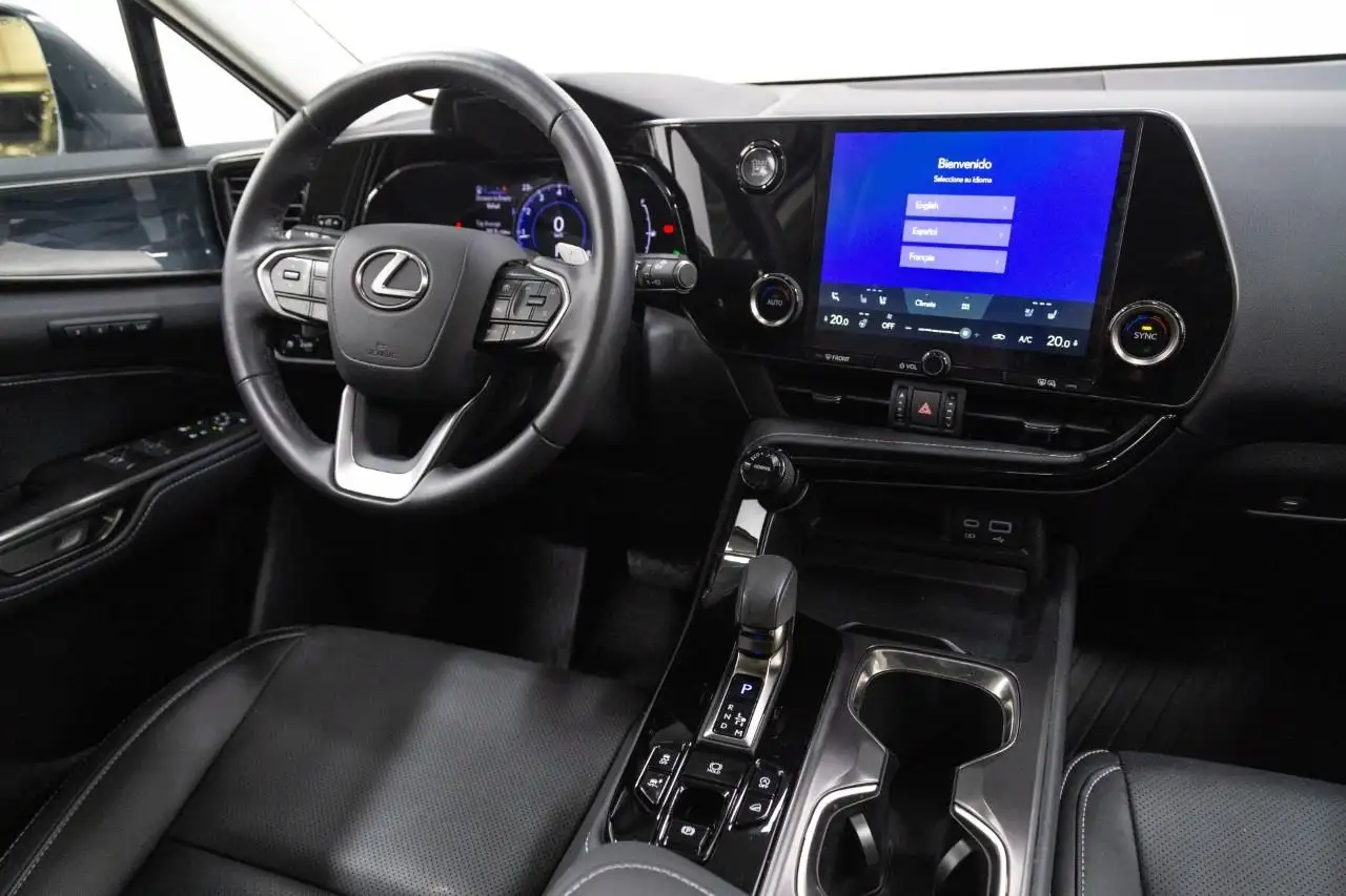 Lexus NX 350 - Image 22