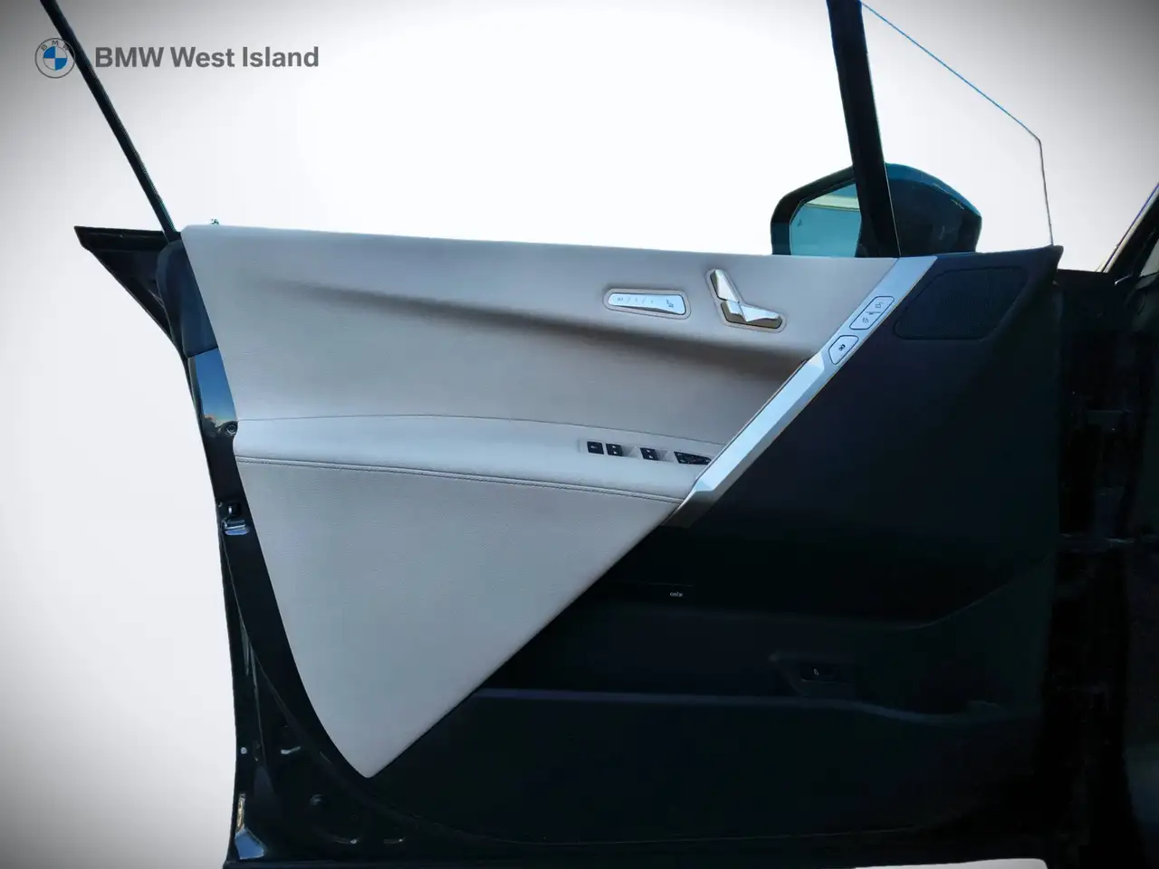 BMW iX - Image 14