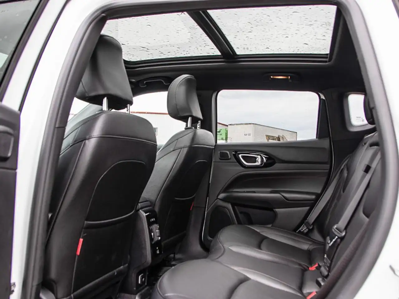 Jeep Compass - Image 26