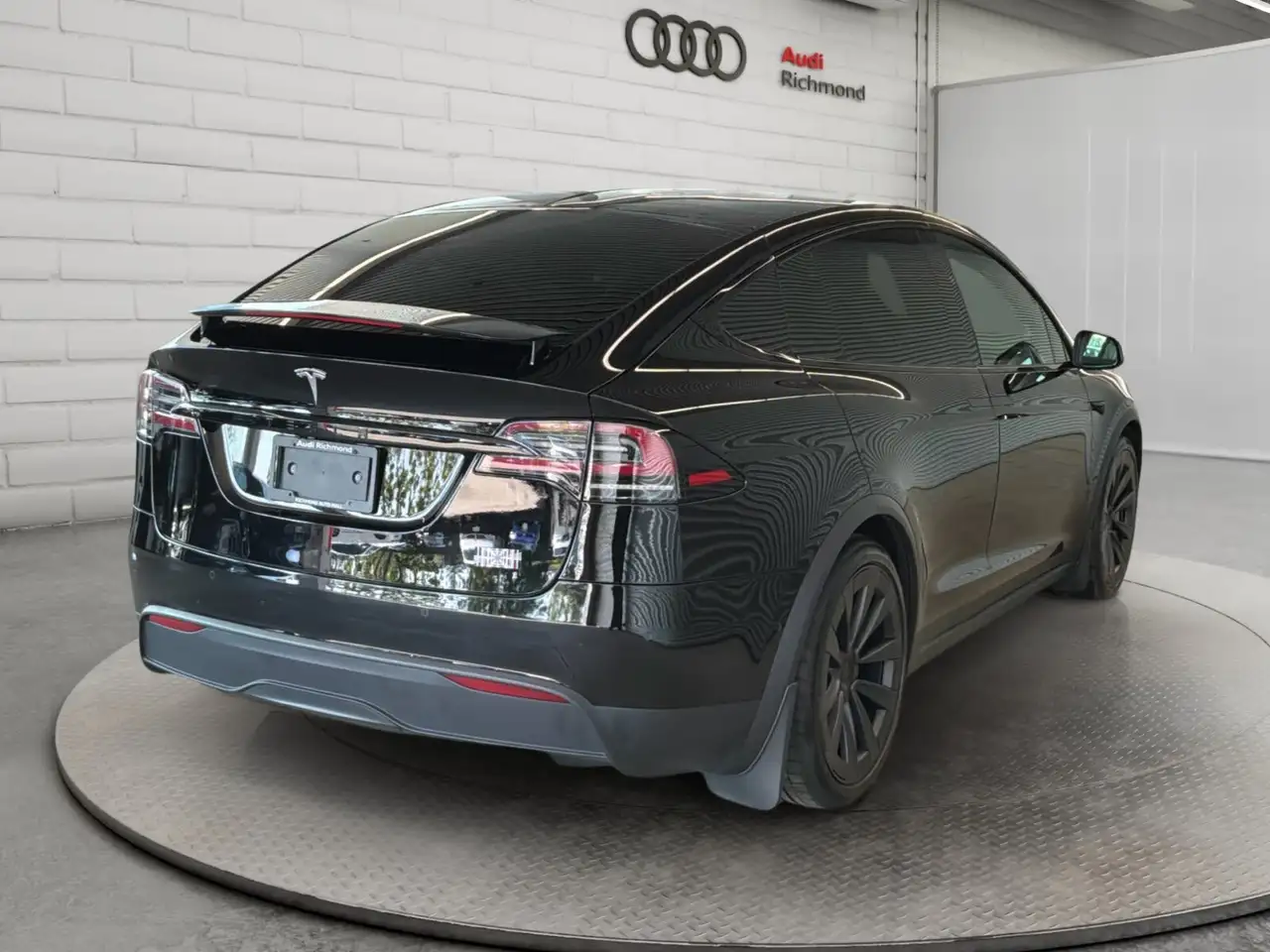 Tesla Model X - Image 5