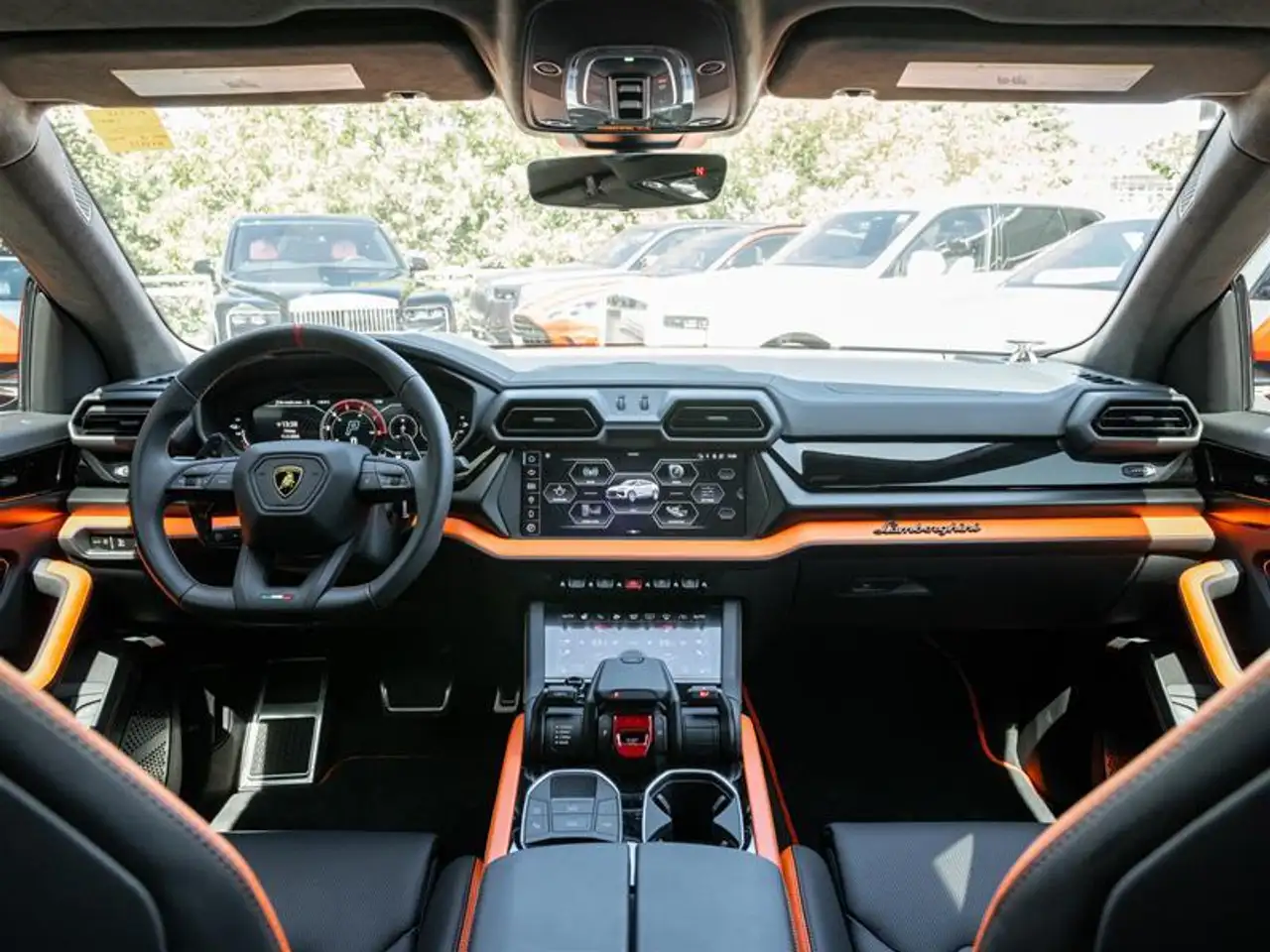 Lamborghini Urus - Image 50
