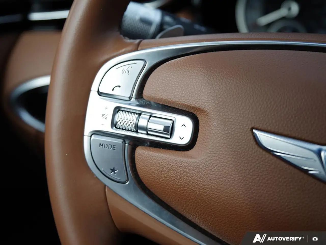 Genesis GV70 - Image 18