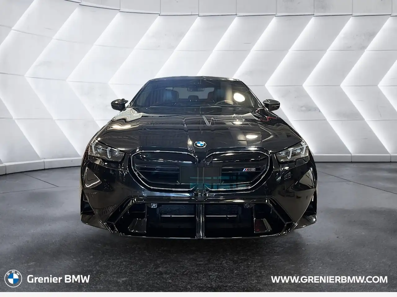 BMW M5 - Image 2