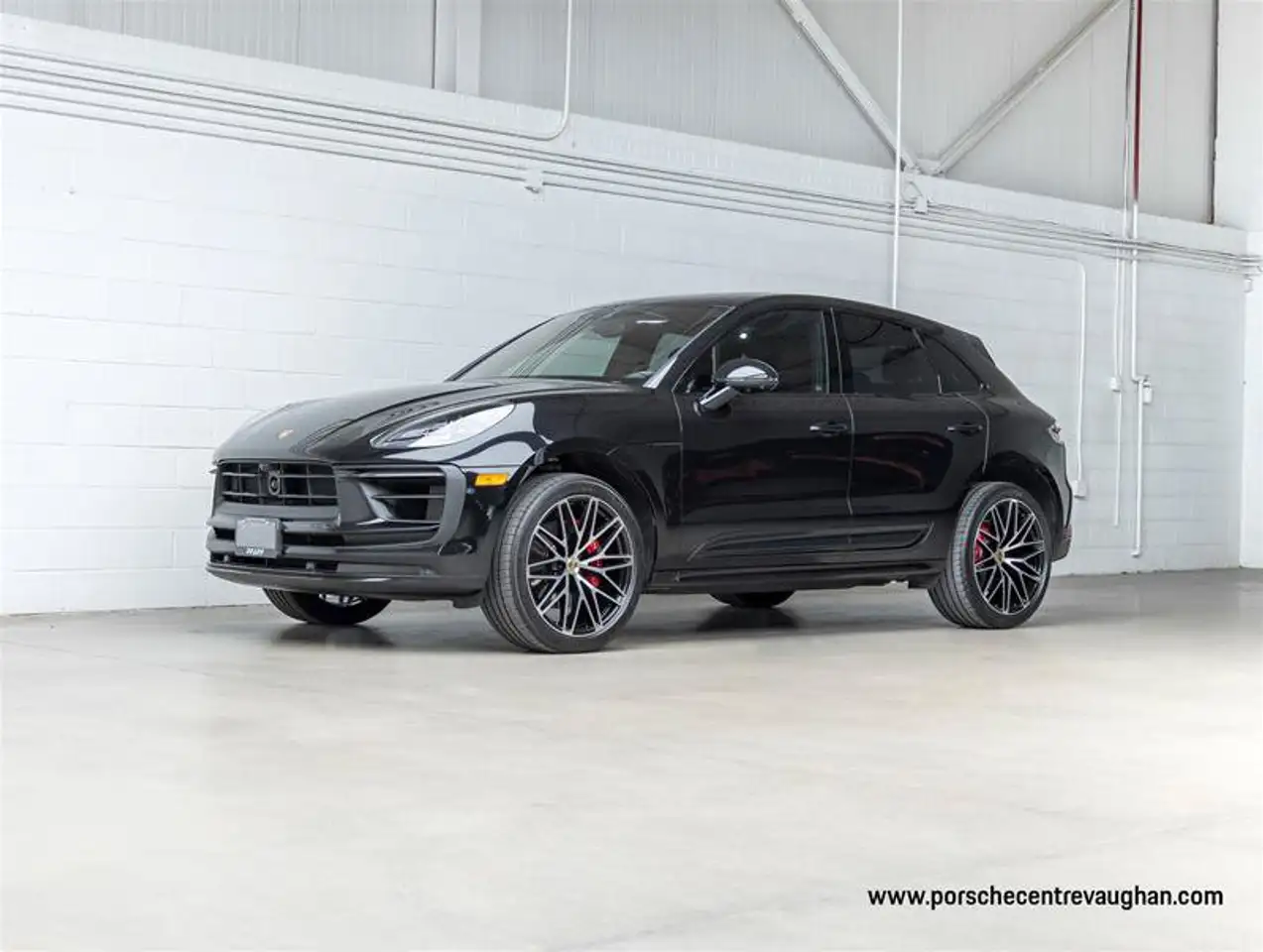 Porsche Macan - Image 1