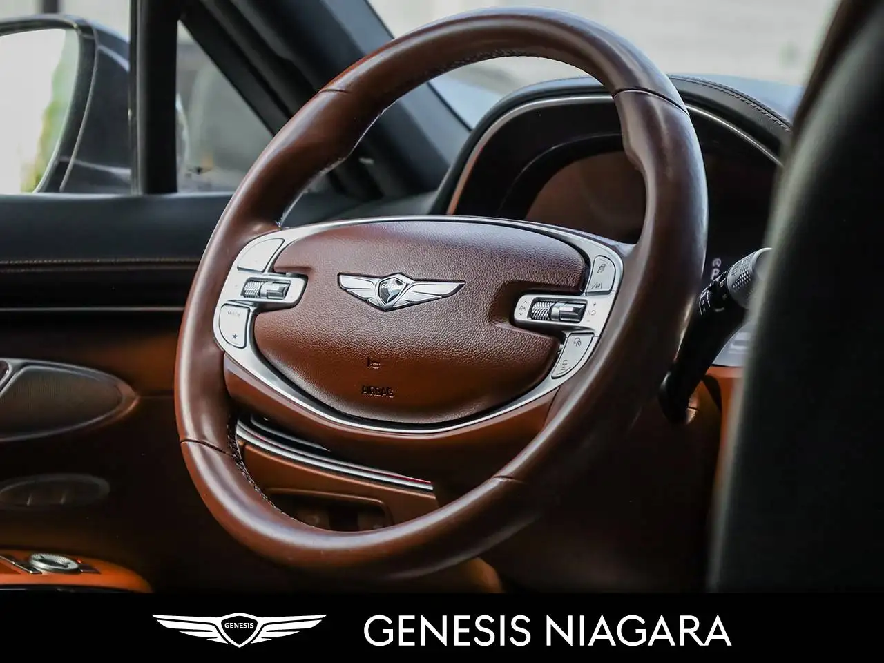 Genesis GV70 - Image 16