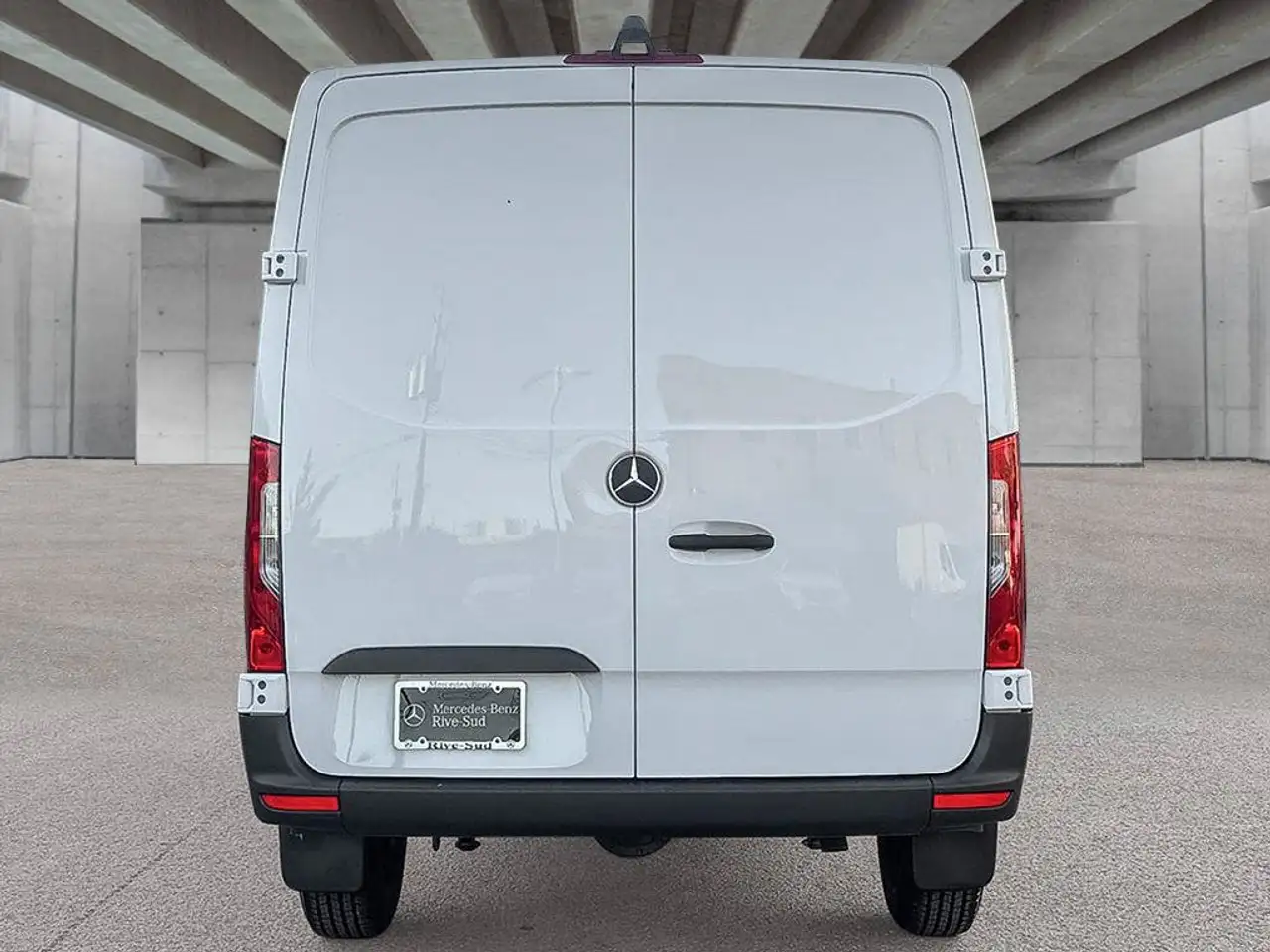 Mercedes-Benz Sprinter - Image 4