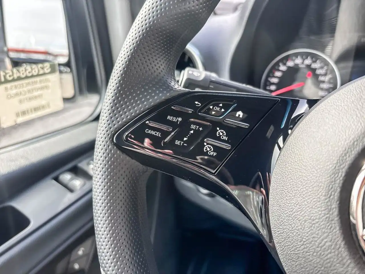 Mercedes-Benz Sprinter - Image 19